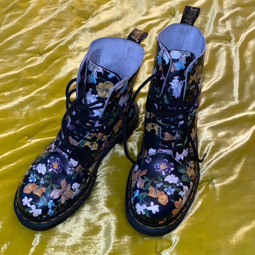 Dr Martens Floral Boots